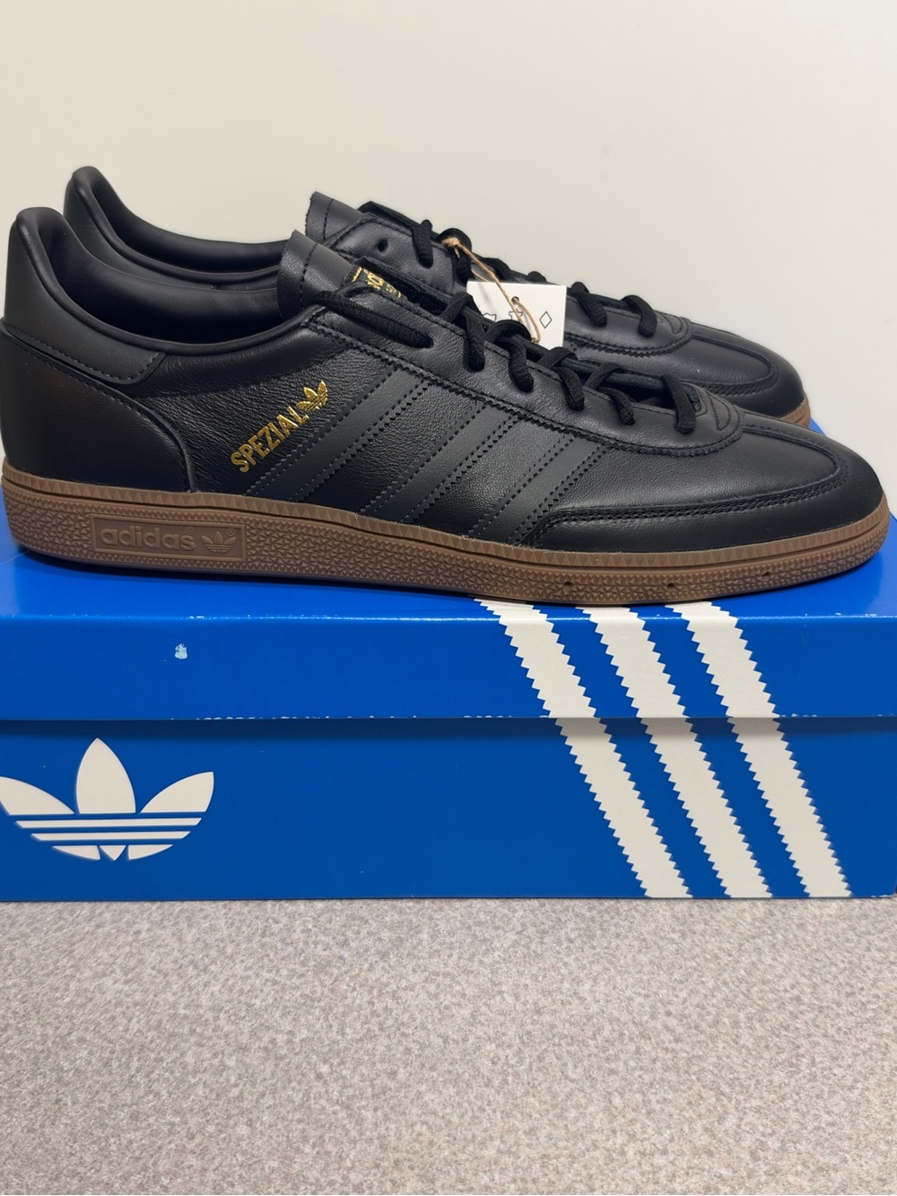 adidas Handball Spezial Core Black Carbon Gold Metallic Size 12 Men NEW JS3868 - Picture 3 of 11